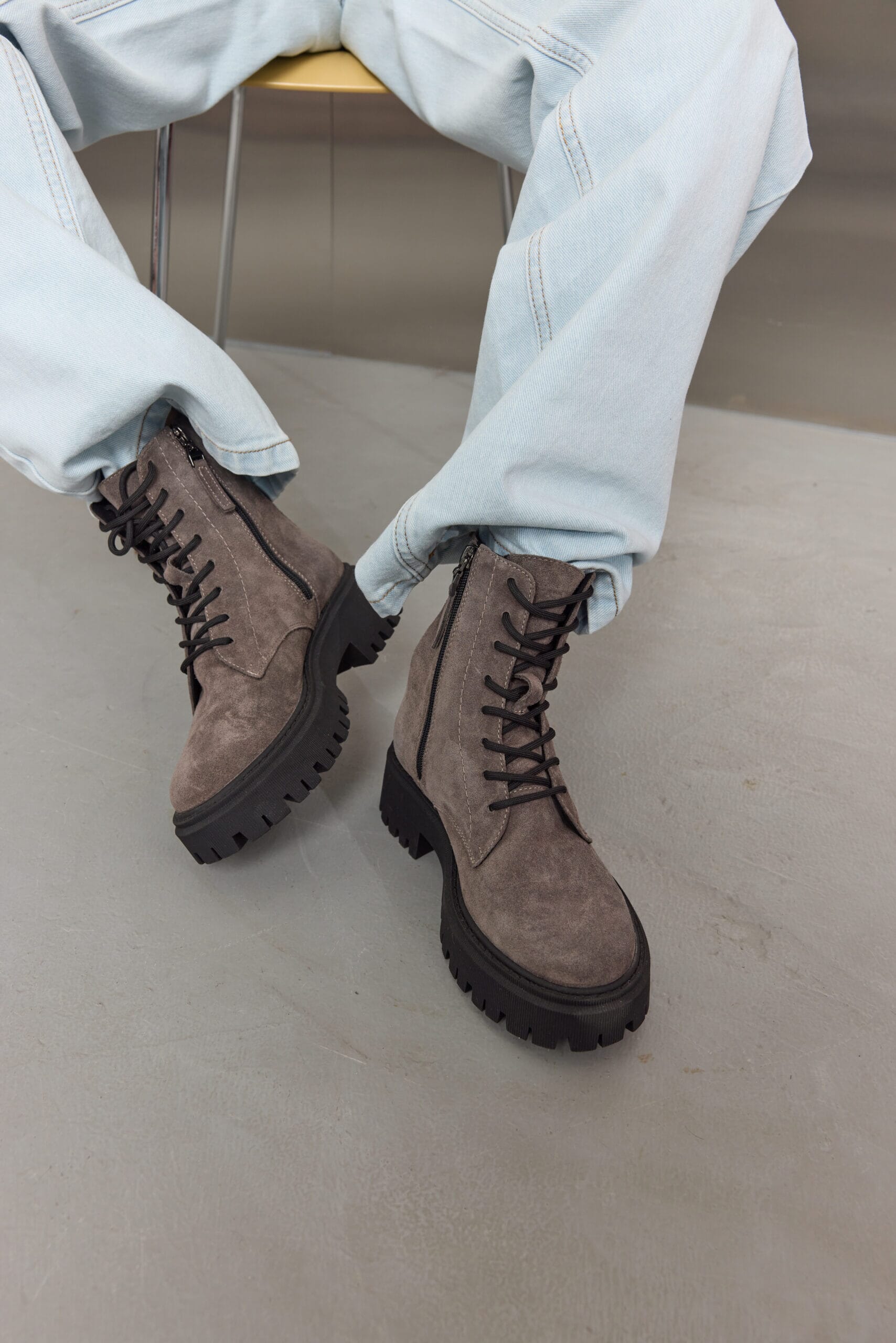 Черевики Док 150